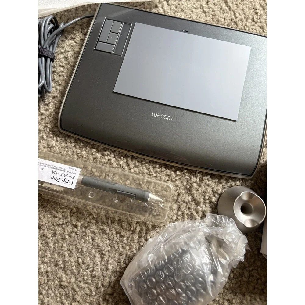 Wacom Intuos 3 PTZ-631W 6x11 Graphics Tablet w/Pen